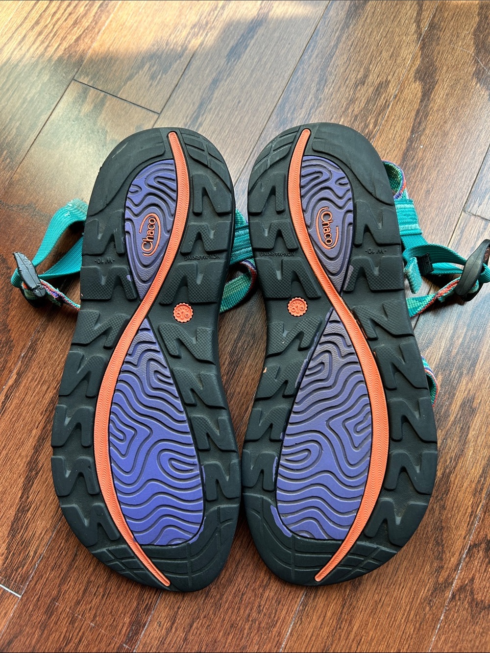Chaco Women Z/Cloud 2 Sandals Teal Purple Orange Strappy Toe Loop Size 10 - Picture 2 of 5
